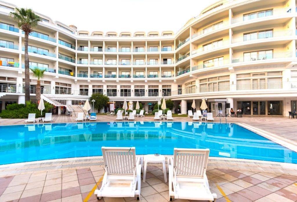 Pineta Park Deluxe Hotel Мармарис Екстериор снимка