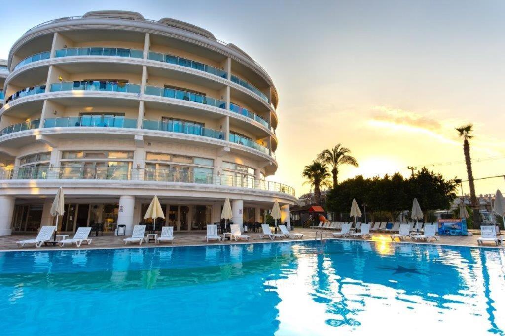 Pineta Park Deluxe Hotel Мармарис Екстериор снимка