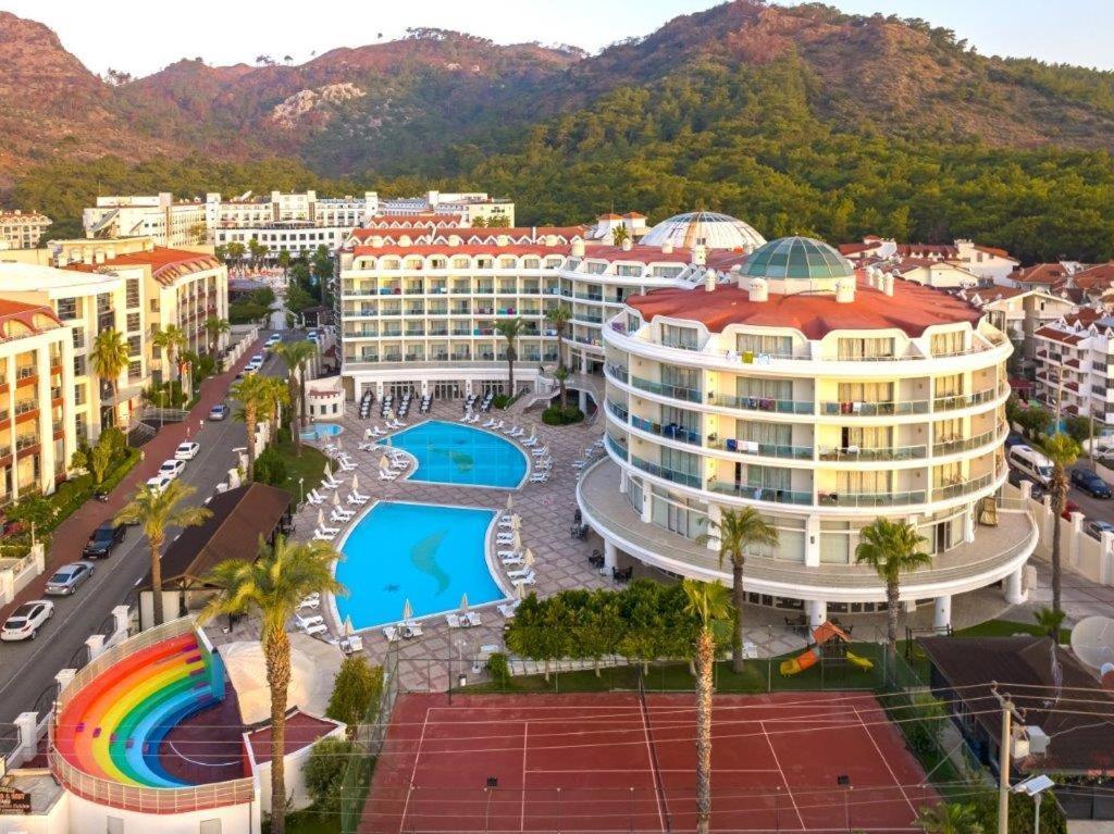 Pineta Park Deluxe Hotel Мармарис Екстериор снимка