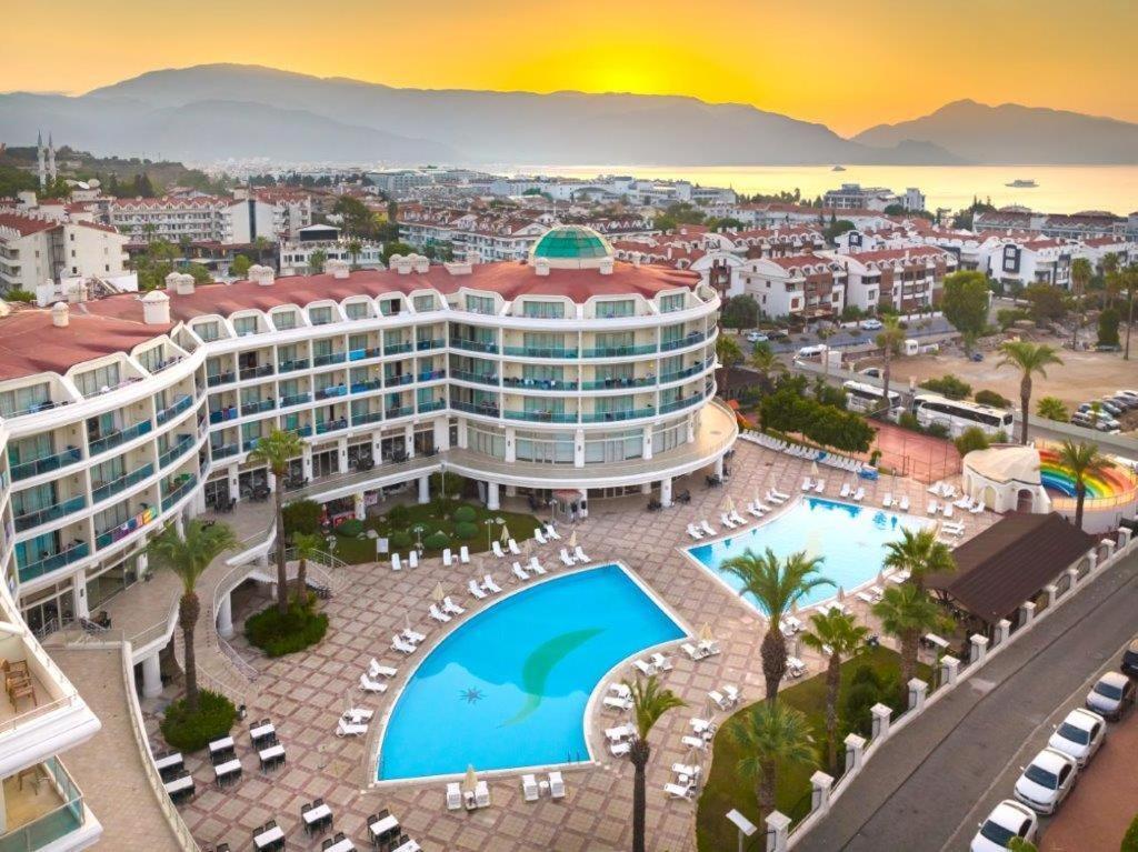 Pineta Park Deluxe Hotel Мармарис Екстериор снимка