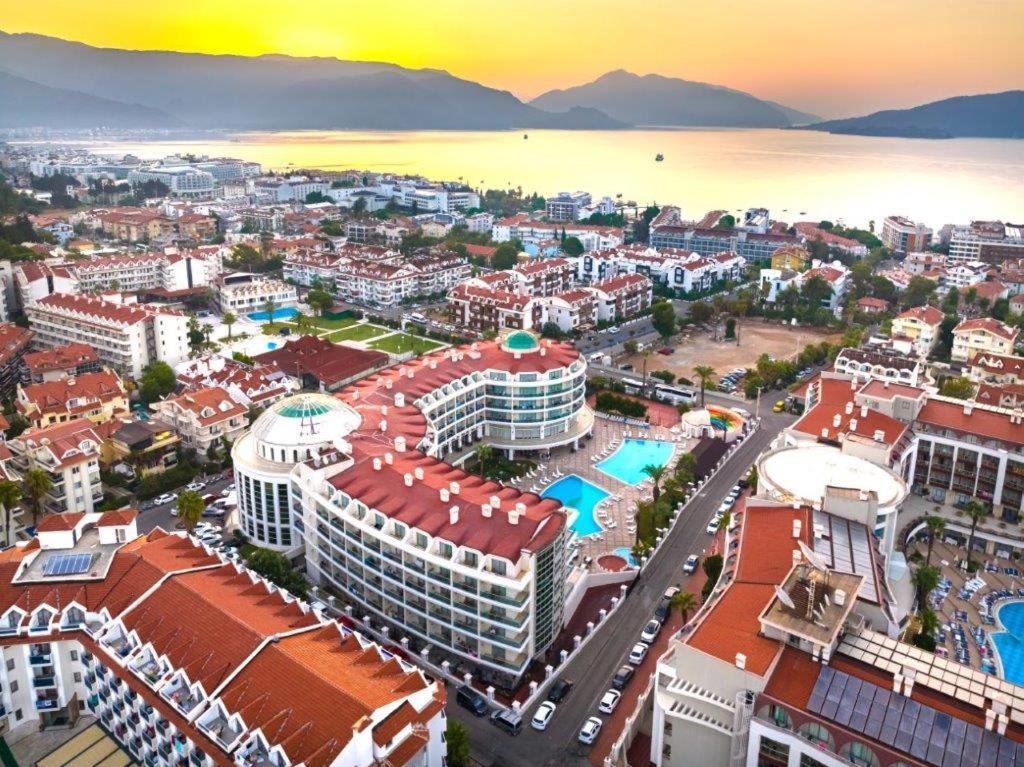 Pineta Park Deluxe Hotel Мармарис Екстериор снимка
